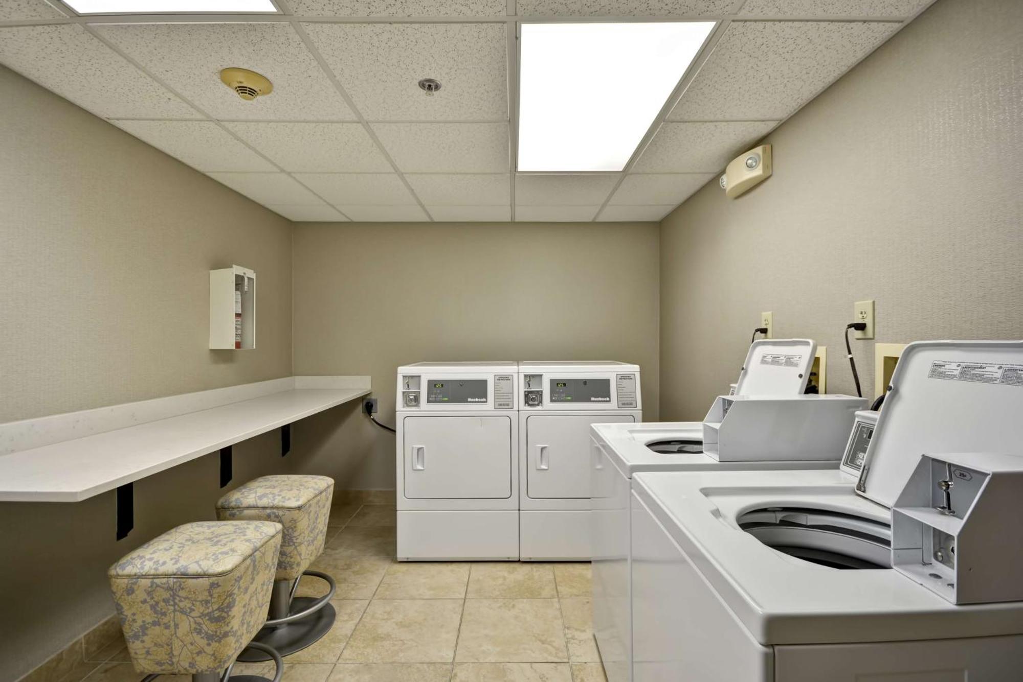Homewood Suites Durham-Chapel Hill I-40 Екстериор снимка